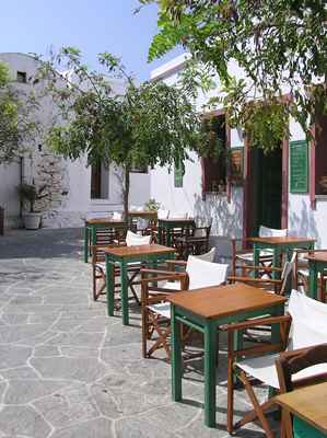 Een van de vele taverna-terrasen op Kreta